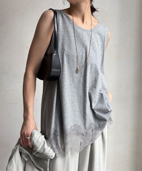 DouDou（ドゥドゥ）の「ヘムレースタンク（タンクトップ・レディース・ブラウン/オフホワイト/ブラック/グレー・F）」の4枚目の写真