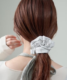 mystic | チャーム付きストライプシュシュ(その他ヘアアクセサリー)