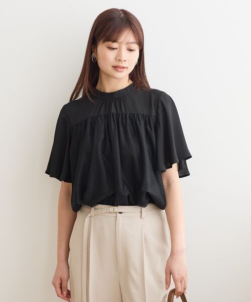 Andemiu（アンデミュウ）の「ドットチュールブラウス（トップス・オフ(05)/アイボリー(08)/ブラック(09)・F）」の2枚目の写真