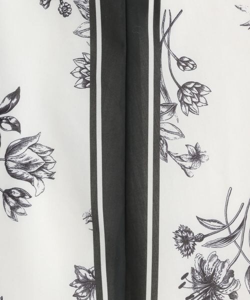 Andemiu（アンデミュウ）の「パネルスカーフ柄ワンピース（ワンピース/ドレス・オフ(05)/ブラック(09)・F）」の18枚目の写真