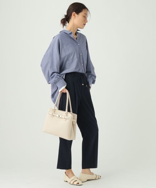 Elura（エルーラ）の「いつラクWクロステーパードパンツ＜低身長サイズあり＞（その他・オフホワイト05/ブラック09/ベージュ52/ネイビー88・S/M/L/低身長FREE）」の22枚目の写真