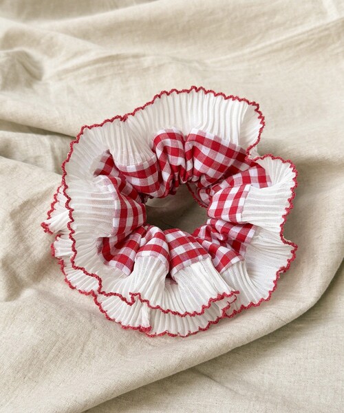 3coins（3coins）の「ギンガムチェックフリルシュシュ／KIDS（シュシュ・キッズ・ブラック/レッド/ブルー・FREE）」の3枚目の写真