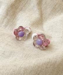 3coins | クリアラメフラワーイヤリング／KIDS(イヤリング)