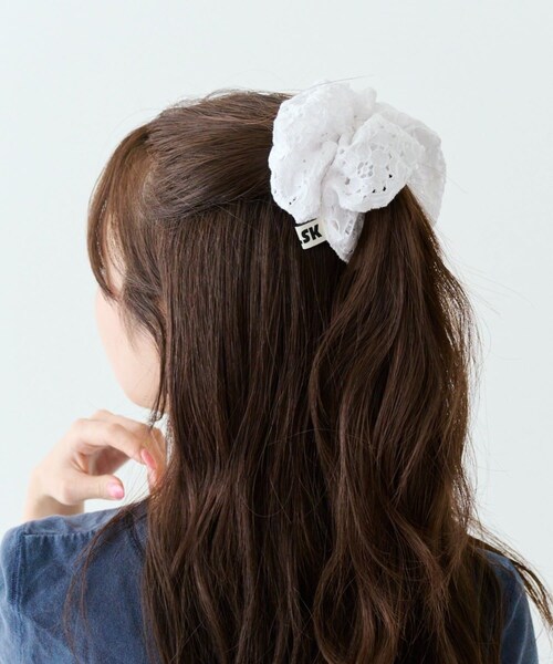 Kastane（カスタネ）の「【fiw./3.12(木)12:00発売/WEB先行】レースシュシュ（シュシュ・レディース・ピンク/ネイビー/アイボリー・F）」の2枚目の写真