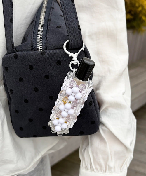 Lattice（Lattice）の「ビーズリップケースチャーム（バッグ・レディース・レッド/ホワイト・FREE）」の2枚目の写真