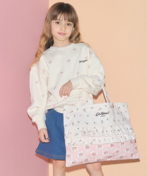 Cath Kidston(キャスキッドソン)の「キッズ 総柄プリントスウェット Rose Embroidery(その他・アイボリー(08)/グレー(15)・100/110/120/130)」の10枚目の写真