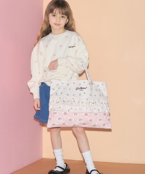 Cath Kidston(キャスキッドソン)の「キッズ 総柄プリントスウェット Rose Embroidery(その他・アイボリー(08)/グレー(15)・100/110/120/130)」の9枚目の写真