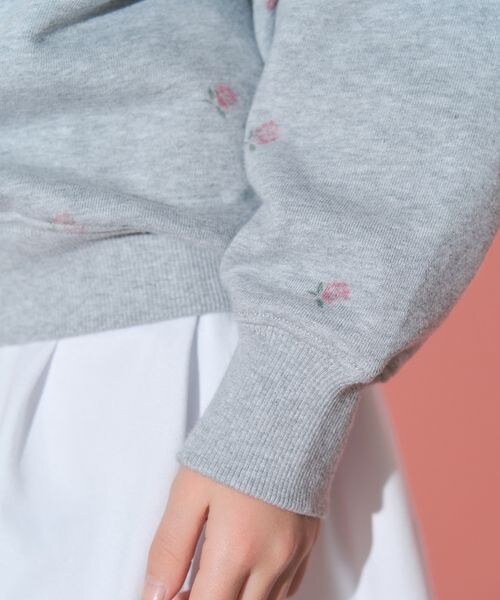 Cath Kidston(キャスキッドソン)の「キッズ 総柄プリントスウェット Rose Embroidery(その他・アイボリー(08)/グレー(15)・100/110/120/130)」の20枚目の写真