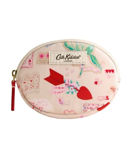 Cath Kidston(キャスキッドソン)の「オーバル コイン パース 26SS(その他・Button Block Floral(06)/Queenies London(07)/Love Notes(08)/Hackney Rose(25)・F)」の8枚目の写真
