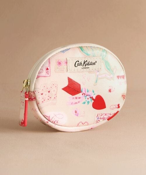 Cath Kidston(キャスキッドソン)の「オーバル コイン パース 26SS(その他・Button Block Floral(06)/Queenies London(07)/Love Notes(08)/Hackney Rose(25)・F)」の5枚目の写真