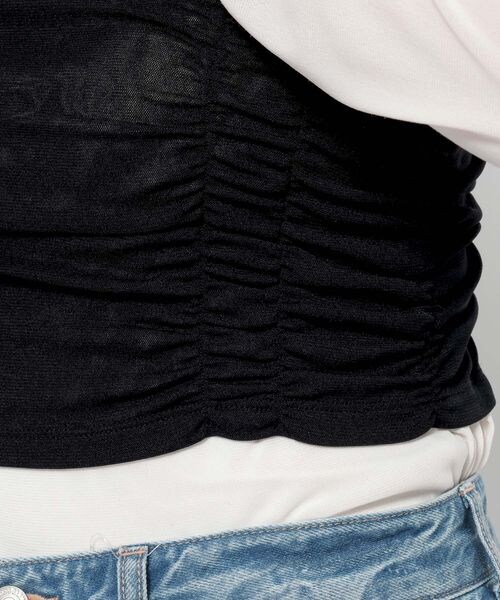 LOWRYS FARM(ローリーズファーム)の「シャーリングキャミ(その他・アイボリー08/ブラック09/ブルー84・FREE)」の11枚目の写真