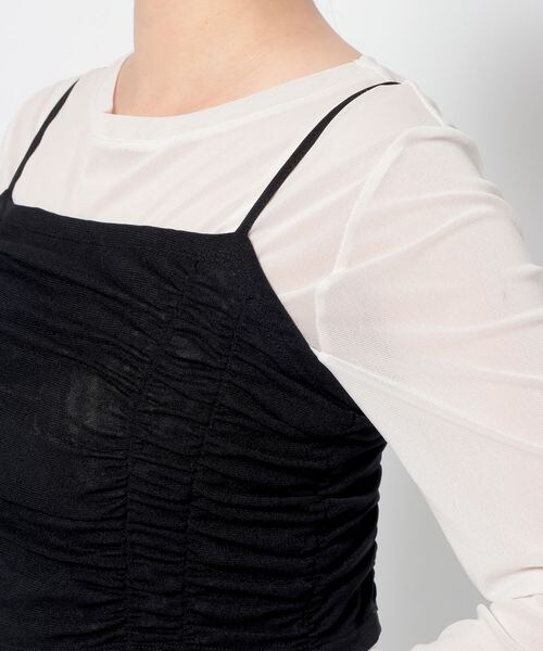 LOWRYS FARM(ローリーズファーム)の「シャーリングキャミ(その他・アイボリー08/ブラック09/ブルー84・FREE)」の10枚目の写真