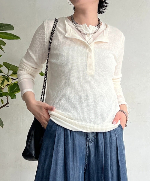 un dix cors（アンディコール）の「レイヤードヘンリープルオーバー（Tシャツ/カットソー・レディース・グレー/オフホワイト/グリーンイエロー・F）」の2枚目の写真