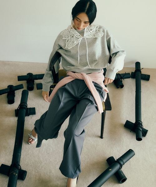 VIS（ビス）の「VIS別注オフショルスウェットトップス（その他・キナリ(16)(06)/ライトグレー(08)(22)/ネイビー(40)(80)・F）」の13枚目の写真