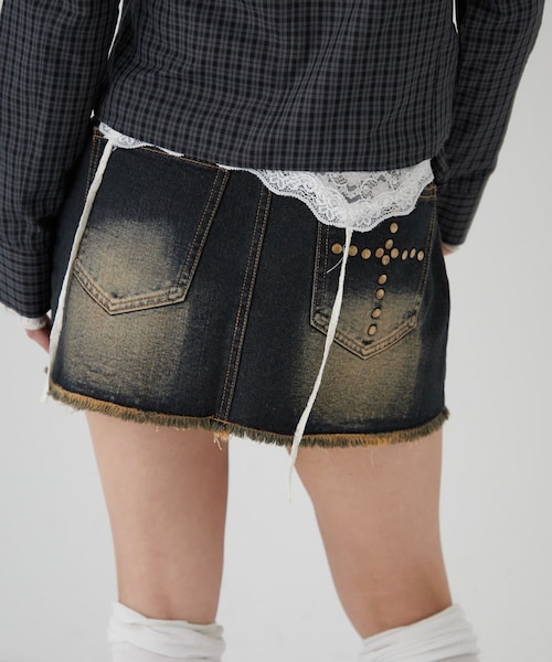 WHO'S WHO gallery（フーズフーギャラリー）の「スタッズデニムミニSK（スカート・レディース・サックスブルー/ネイビー・M/S）」の2枚目の写真
