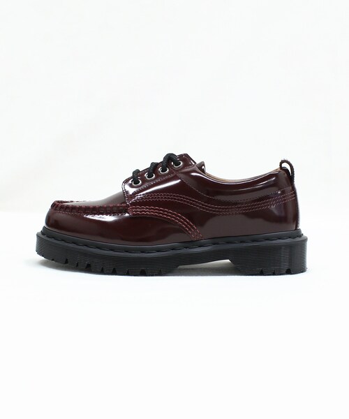 RNA（アールエヌエー）の「【Dr.Martens/ドクターマーチン】E5189 Lowell 4 Eye Shoe（シューズ・レディース・チェリーレッド）」の2枚目の写真