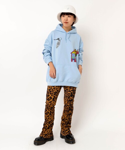 RNA(アールエヌエー)の「【KANGOL/カンゴール】E5229 BERMUDA CASUAL(帽子・レディース・ホワイト/ブラック/レッド)」の8枚目の写真