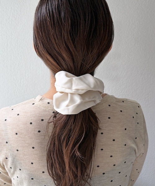 Lattice（Lattice）の「シンプルカラーシュシュ（シュシュ・レディース・ブラック/ブルー/ピンク/アイボリー・FREE）」の2枚目の写真