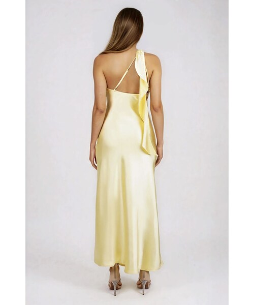TOBI（-）の「Turn Glam One Shoulder Satin Maxi Dress - Butter（ワンピース/ドレス・レディース・other）」の2枚目の写真