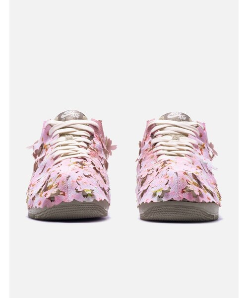 NIKE（ナイキ）の「Air Force 1 '07 Premium（その他・メンズ・other・US 13 ""/ W 14.5/US 7 ""/ W 8.5/US 7.5 ""/ W 9/US 8.5 ""/ W 10/US 9 ""/ W 10.5/US 8 ""/ W 9.5/US 9.5 ""/ W 11/US 10 ""/ W 11.5/US 10.5 ""/ W 12/US 11 ""/ W 12.5/US 12 ""/ W 13.5）」の2枚目の写真