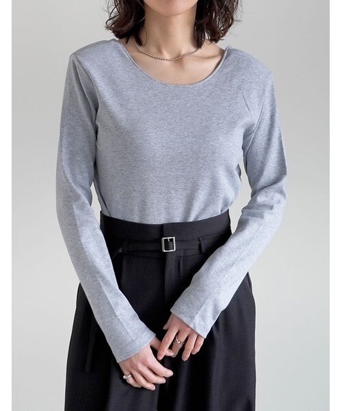 Re:EDIT（リエディ）の「前後2WAYショルダーパッドカットソー - トップス通販 | 人気レディースファッション - Re:EDIT（リエディ）（その他・レディース・ブラック/ホワイト/グレー/カーキ・M/L）」の5枚目の写真