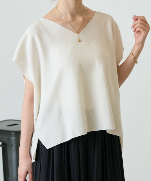 BEARDSLEY（ビアズリー）の「インレイノースリーブプルオーバー（ニット/セーター・レディース・ブラック/ホワイト・F）」の2枚目の写真