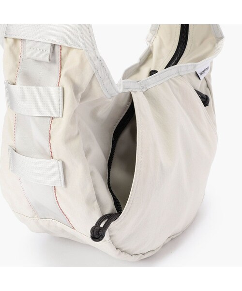 BRIEFING（ブリーフィング）の「HOBO BAG WIDE（Sサイズ）（その他・OFF WHITE/BLACK・FREE）」の7枚目の写真