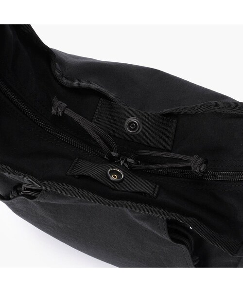BRIEFING（ブリーフィング）の「HOBO BAG TALL S（その他・BLACK/OFF WHITE・FREE）」の11枚目の写真