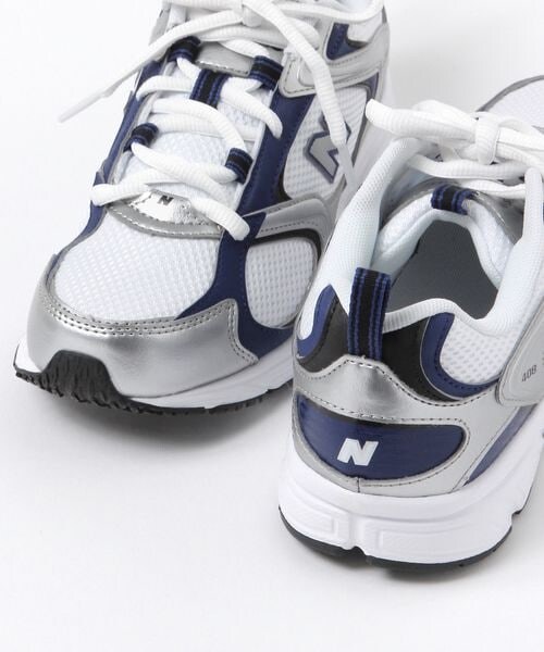 BAYFLOW(ベイフロー)の「U408(WOMEN)(その他・シルバーホワイト15/ライトベージュ55/【WEB限定】シルバーネイビー88・M(23.5cm)/L(24.5cm))」の21枚目の写真