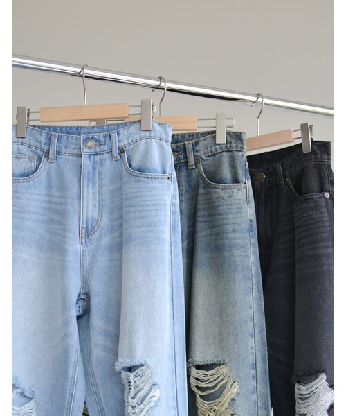 Re:EDIT(リエディ)の「ダメージデニムワイドストレートパンツ - パンツ通販 | 人気レディースファッション - Re:EDIT(リエディ)(その他・レディース・ブラック/ブルー/オーバーダイ・SC/M/MT/L)」の2枚目の写真