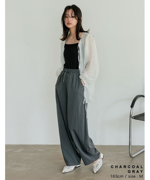 Re:EDIT（リエディ）の「撥水加工パラコードバレルレッグパンツ - パンツ通販 | 人気レディースファッション - Re:EDIT（リエディ）（その他・レディース・ブラック/ホワイト/グレージュ/チャコールグレー/ブラック×ホワイト/チャコール×ホワイト・MC/M/L）」の15枚目の写真