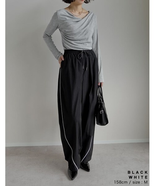 Re:EDIT（リエディ）の「撥水加工パラコードバレルレッグパンツ - パンツ通販 | 人気レディースファッション - Re:EDIT（リエディ）（その他・レディース・ブラック/ホワイト/グレージュ/チャコールグレー/ブラック×ホワイト/チャコール×ホワイト・MC/M/L）」の16枚目の写真