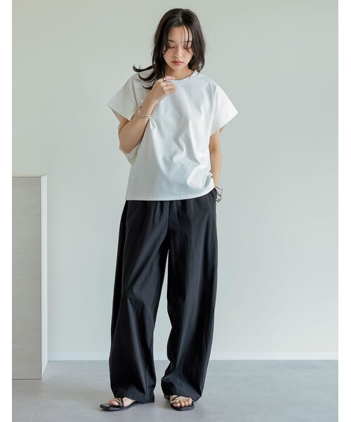 Re:EDIT（リエディ）の「撥水加工パラコードバレルレッグパンツ - パンツ通販 | 人気レディースファッション - Re:EDIT（リエディ）（その他・レディース・ブラック/ホワイト/グレージュ/チャコールグレー/ブラック×ホワイト/チャコール×ホワイト・MC/M/L）」の18枚目の写真