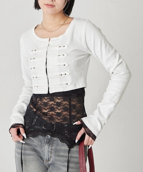 WHO'S WHO gallery(フーズフーギャラリー)の「【WEB限定サイズあり】ナポレオンショートトップス(Tシャツ/カットソー・レディース・グレー/オフホワイト/ブラック/イエロー・S/M)」の2枚目の写真