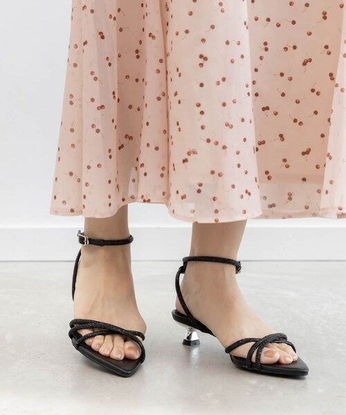 RANDA（ランダ）の「ビジュークロスストラップサンダル（その他・レディース・その他）」の2枚目の写真