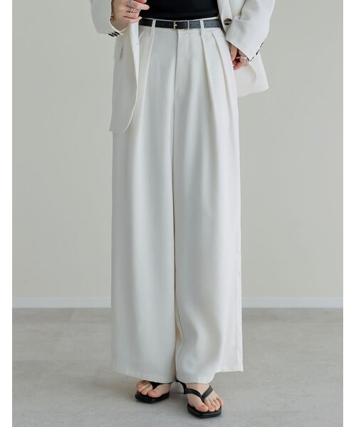 Re:EDIT（リエディ）の「ジョーゼットダブルタックワイドパンツ - パンツ通販 | 人気レディースファッション - Re:EDIT（リエディ）（その他・レディース・ブラック/ホワイト/チャコールグレー/ベージュ・SC/M/MT/L）」の6枚目の写真