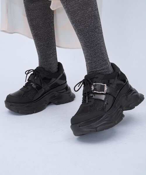 HARE（ハレ）の「ベルトデザインメッシュスニーカー（その他・ブラック09/シルバー10・M/L）」の17枚目の写真