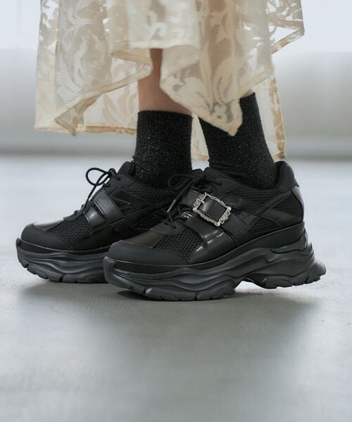 HARE（ハレ）の「ベルトデザインメッシュスニーカー（その他・ブラック09/シルバー10・M/L）」の15枚目の写真