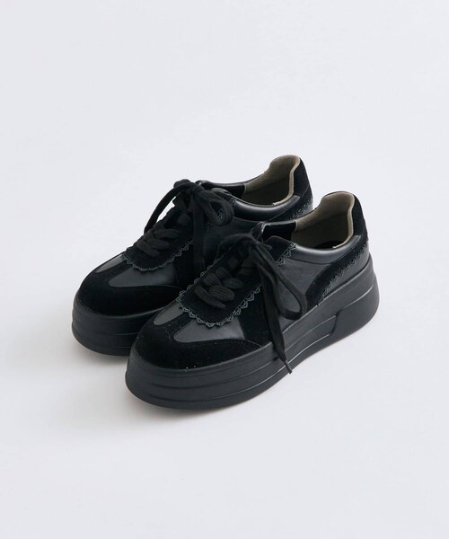 OLIVE des OLIVE（オリーブデオリーブ）の「ピコレース厚底スニーカー（その他シューズ・レディース・オフホワイト/ベージュ/ブラック・L/M/S）」の2枚目の写真