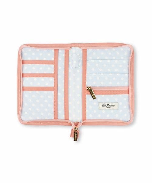 Cath Kidston(キャスキッドソン)の「パスポートケース 26SS(その他・Lace Sprigs(20)/Billie Goes On Holiday(88)・F)」の7枚目の写真