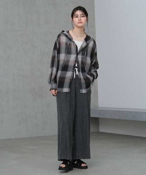 LAKOLE（ラコレ）の「14ゲージ総針スクエアタンク（その他・ボーダー(10)/オフ(11)/ブラック(19)/ミント(72)・F）」の11枚目の写真