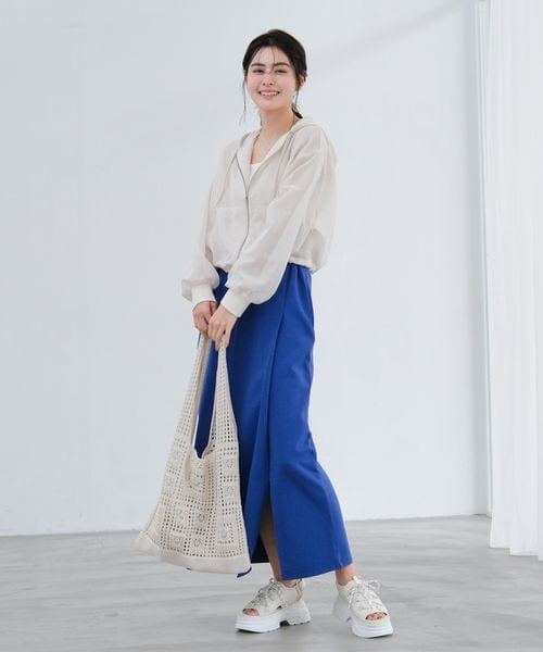 LAKOLE（ラコレ）の「メッシュZIPパーカー（その他・グレージュ(14)/ブラック(19)/アイボリー(52)・M(ショート)/L(ロング)）」の4枚目の写真