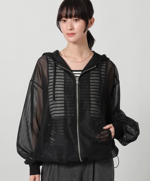 LAKOLE（ラコレ）の「メッシュZIPパーカー（その他・グレージュ(14)/ブラック(19)/アイボリー(52)・M(ショート)/L(ロング)）」の2枚目の写真