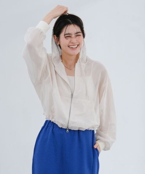 LAKOLE（ラコレ）の「メッシュZIPパーカー（その他・グレージュ(14)/ブラック(19)/アイボリー(52)・M(ショート)/L(ロング)）」の9枚目の写真