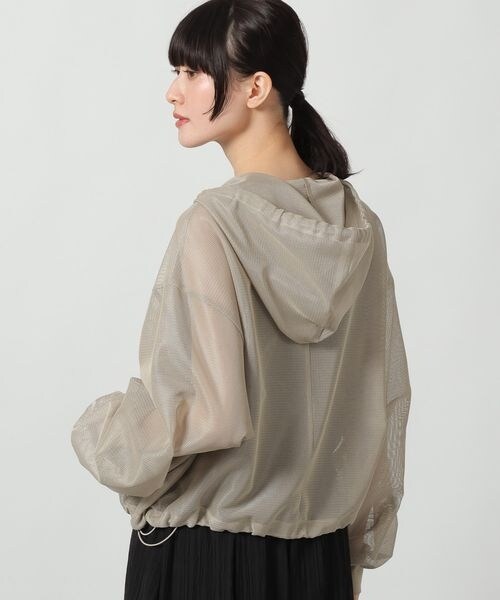 LAKOLE（ラコレ）の「メッシュZIPパーカー（その他・グレージュ(14)/ブラック(19)/アイボリー(52)・M(ショート)/L(ロング)）」の15枚目の写真