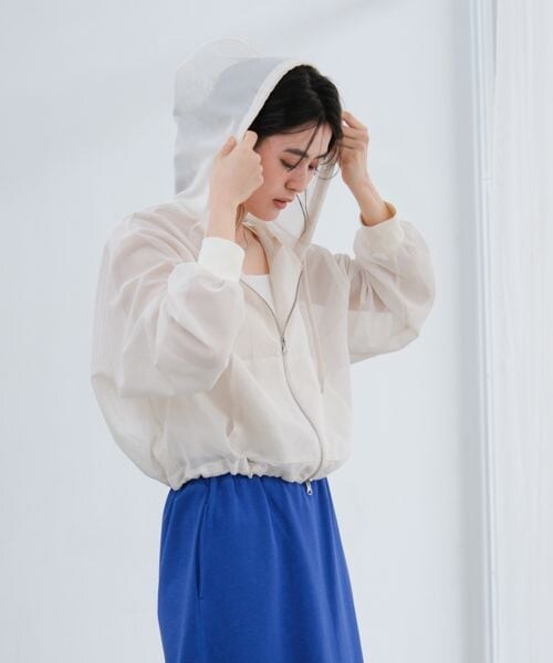 LAKOLE（ラコレ）の「メッシュZIPパーカー（その他・グレージュ(14)/ブラック(19)/アイボリー(52)・M(ショート)/L(ロング)）」の10枚目の写真