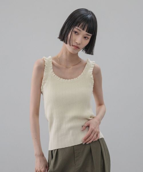 LOWRYS FARM(ローリーズファーム)の「フリルニットタンク(その他・アイボリー08/ブラック09/チャコールグレー18・FREE)」の4枚目の写真