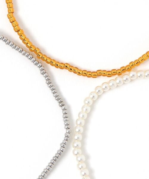 studio CLIP（スタディオクリップ）の「26ビーズゴムブレス（その他・ゴールド(01)/シルバー(02)/パール(10)/ネオンピンク(20)/ネオングリーン(70)/ブルー(80)・F）」の7枚目の写真