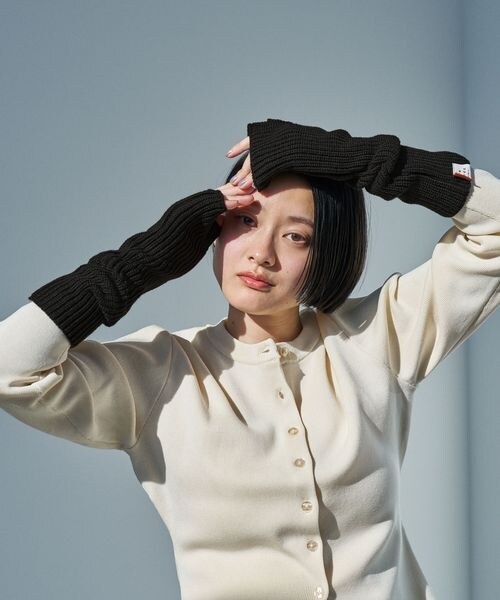 Wpc.(ダブリュピーシー)の「リブニットウォームアームカバー ONDOO Wpc.(その他・アイボリー/ブラック/グレー/ピンク・ワンサイズ)」の9枚目の写真