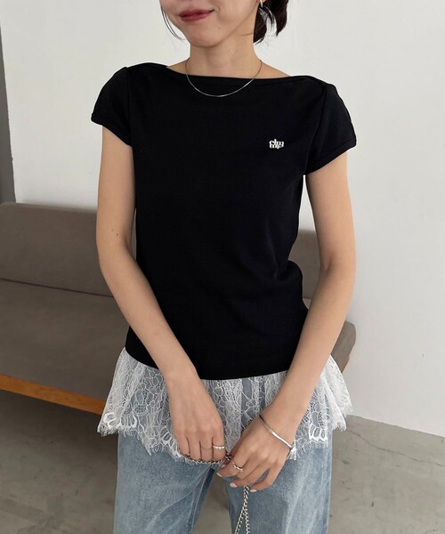 CAPRICIEUX LE'MAGE(カプリシューレマージュ)の「【きれい見え/Tシャツ感0】1ポイントボートネックTシャツ(Tシャツ/カットソー・レディース・ブラック/ブラウン/イエロー/ホワイト・F)」の1枚目の写真